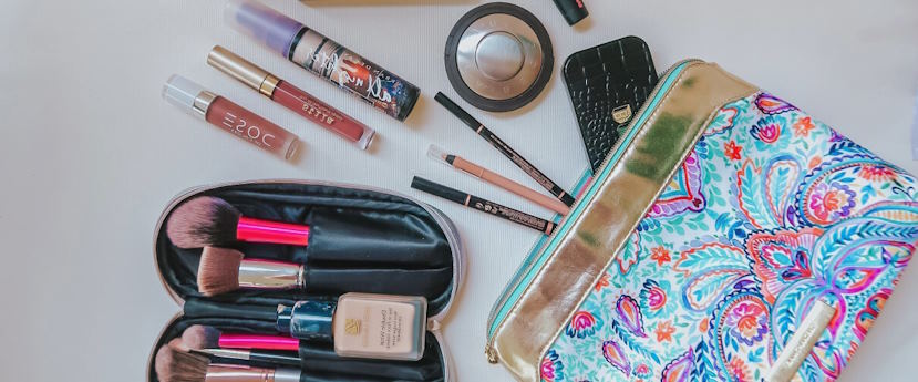 How To Create A Minimalist Beauty Kit With Essential Products?