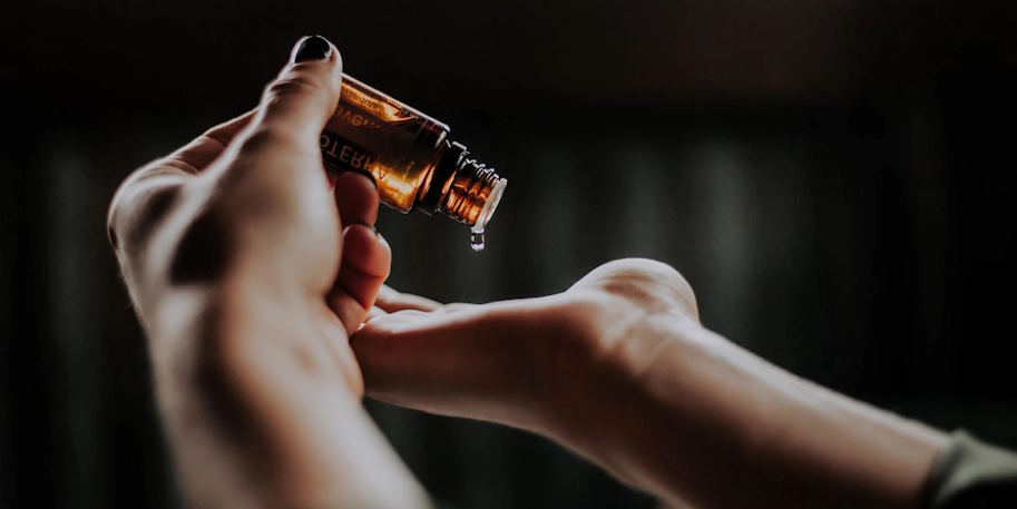 Advantages Of Using Natural Oils For Beauty